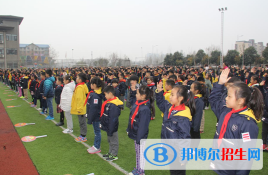 河南實(shí)驗(yàn)學(xué)校英才國(guó)際小學(xué)2020年學(xué)費(fèi)、收費(fèi)多少