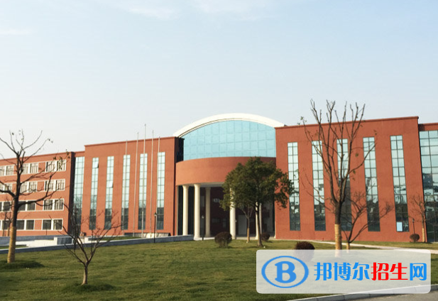 中加楓華國(guó)際學(xué)校小學(xué)部地址在哪里
