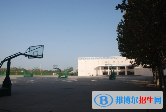  河北靈壽中學(xué)2020年招生辦聯(lián)系電話