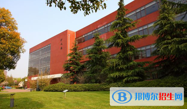 江蘇錫山高級(jí)中學(xué)2020年招生辦聯(lián)系電話(huà)
