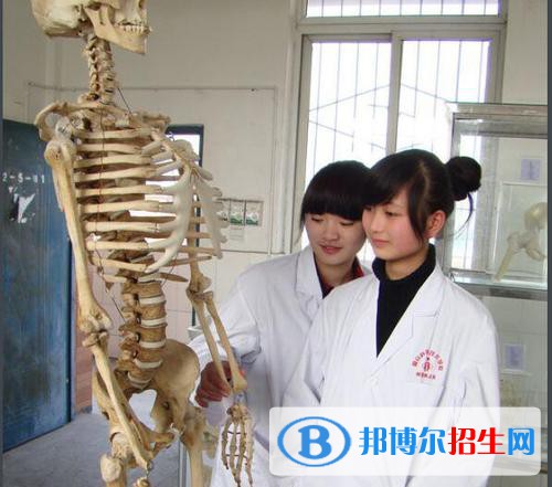 四川2020年好一點(diǎn)的衛(wèi)校大專學(xué)校