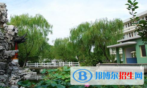 江蘇江陰高級(jí)中學(xué)2020年招生辦聯(lián)系電話