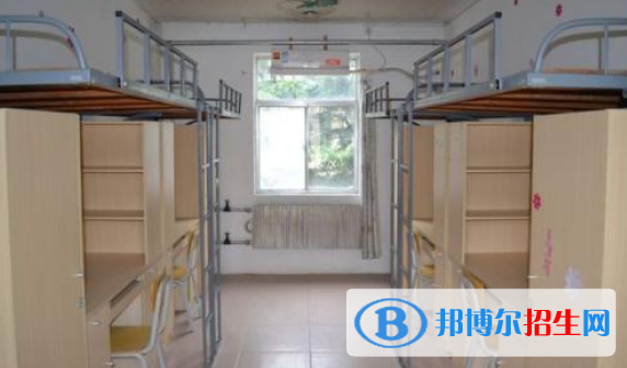 江蘇前黃高級(jí)中學(xué)2020年宿舍條件