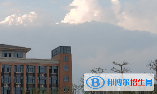 上饒幼兒師范高等專(zhuān)科學(xué)校2020年報(bào)名條件、招生要求、招生對(duì)象