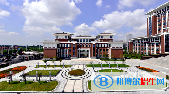 江蘇揚中高級中學(xué)2021年報名條件、招生要求、招生對象