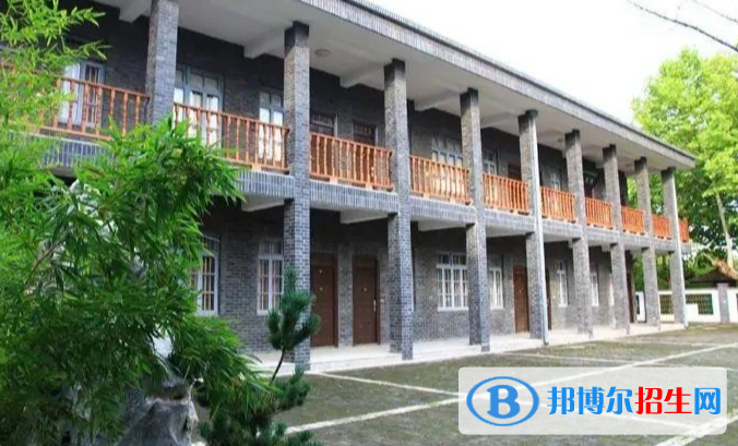 江蘇沭陽(yáng)高級(jí)中學(xué)2021年招生辦聯(lián)系電話