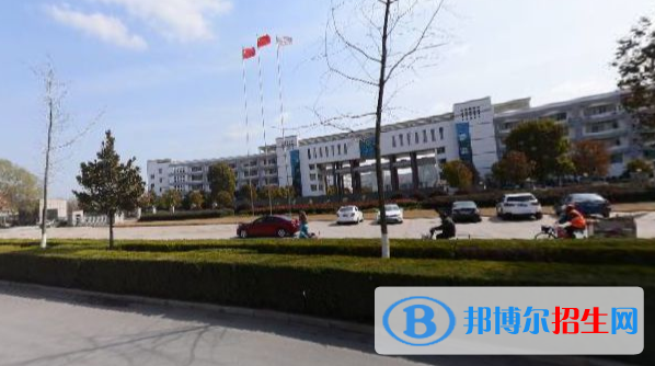 江蘇泗陽(yáng)中學(xué)2021年招生辦聯(lián)系電話