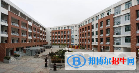 南京板橋中學(xué)2021年報名條件、招生要求、招生對象