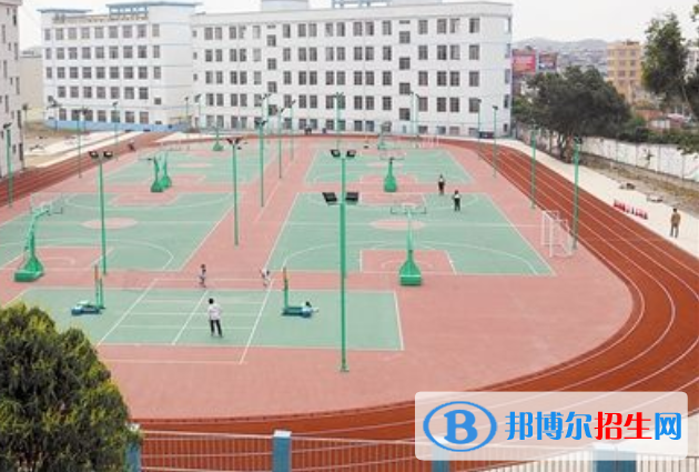 廣州第十中學(xué)2021年學(xué)費(fèi)、收費(fèi)多少