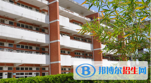 南京外國(guó)語(yǔ)學(xué)校仙林分校網(wǎng)站網(wǎng)址