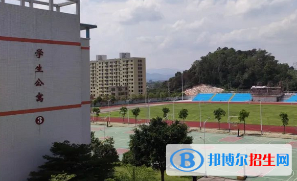 廣東肇慶四會中等專業(yè)學校2021年招生辦聯(lián)系電話