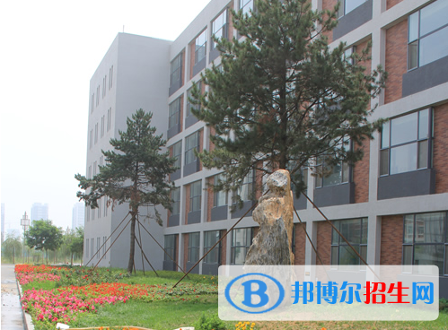 張家口第一中學(xué)2021年報名條件、招生要求、招生對象