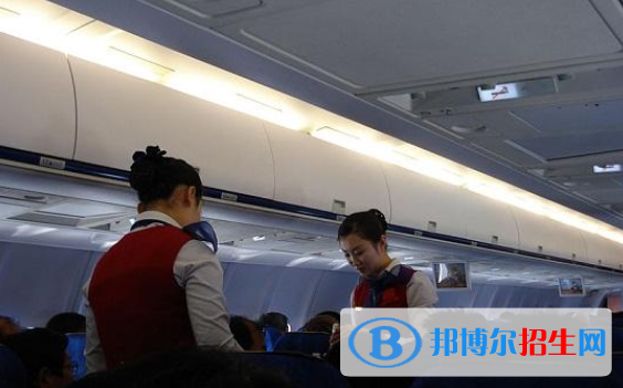 武漢2021年比較好的航空服務(wù)學(xué)校大專(zhuān)院校