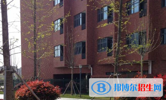 無錫大橋實驗學校2021年招生辦聯系電話