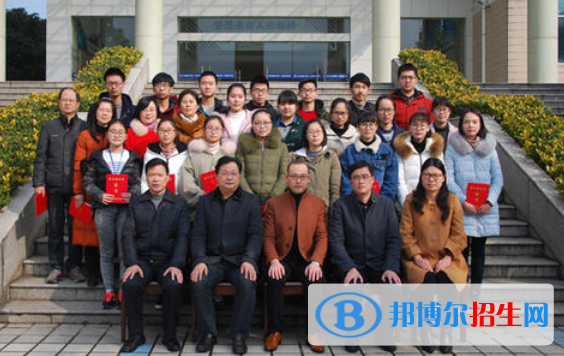 江蘇宜興第一中學(xué)2021年招生辦聯(lián)系電話(huà)