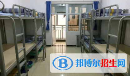 河北蒙古族高級中學(xué)2021年宿舍條件