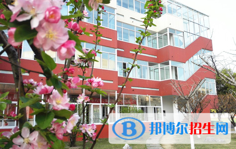 無(wú)錫第六高級(jí)中學(xué)2021年招生辦聯(lián)系電話