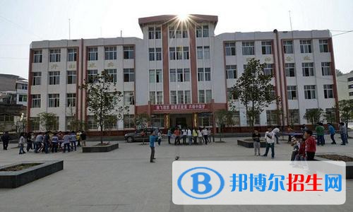 遵義美術(shù)學(xué)校2021年招生錄取分?jǐn)?shù)線