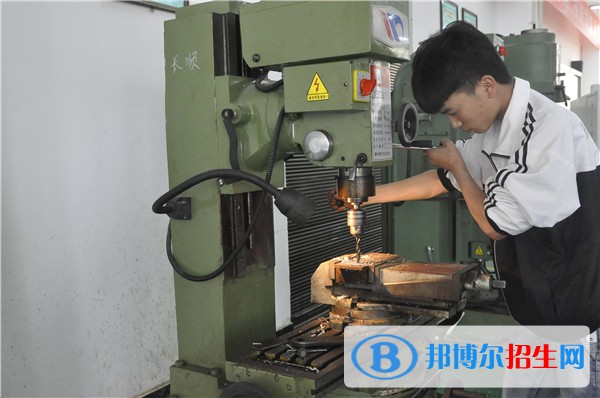 長(zhǎng)順中等職業(yè)學(xué)校2021年招生錄取分?jǐn)?shù)線