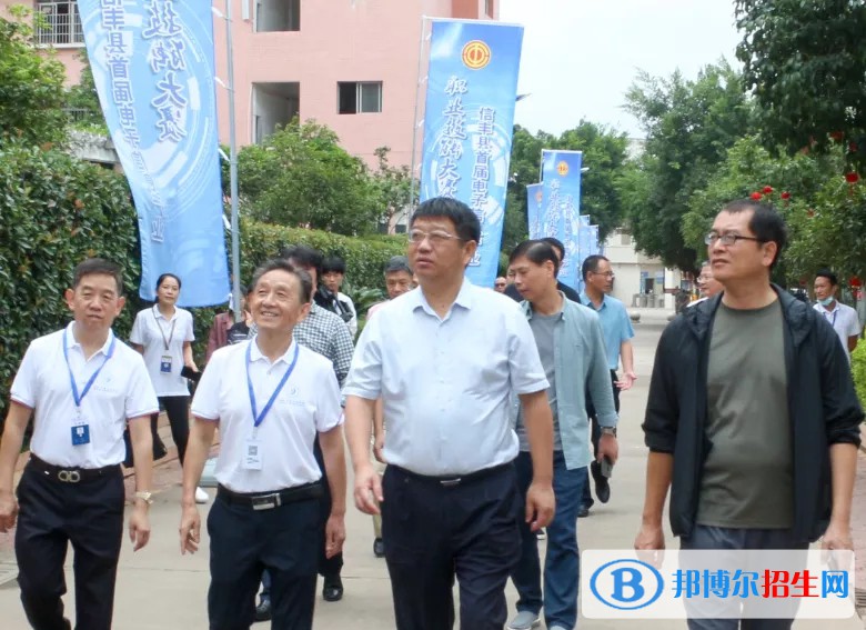 信豐中等專業(yè)學校2021年招生錄取分數(shù)線