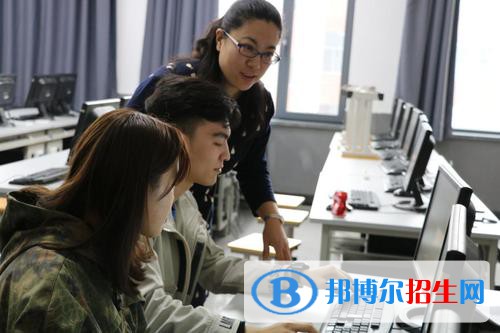 貴州2021年哪些大專學(xué)校計(jì)算機(jī)學(xué)校好