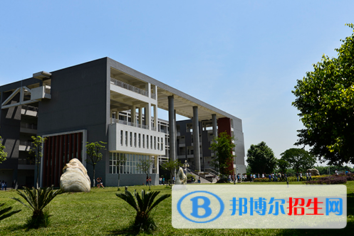 成都2021年中專學(xué)校什么時候開學(xué)