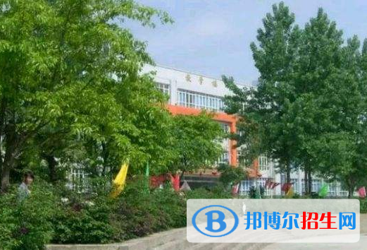 成都2021年讀中專學(xué)校需要什么