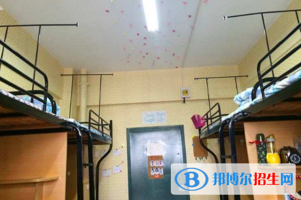 成都印鈔公司中學(xué)2021年宿舍條件