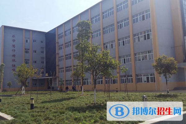 昆明市旅游職業(yè)中學怎么樣，好不好