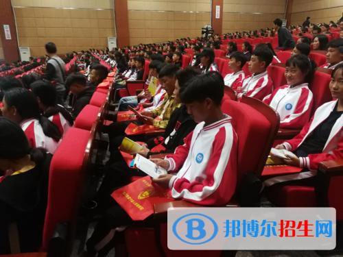 冕寧縣職業(yè)技術(shù)學(xué)校2021年學(xué)費(fèi)、收費(fèi)多少