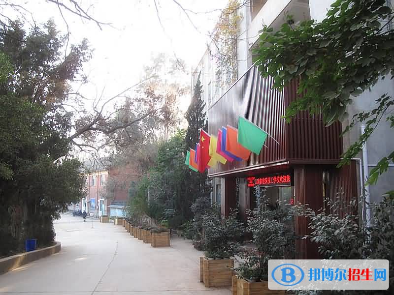 云南省建筑技工學(xué)校2021年招生錄取分?jǐn)?shù)線