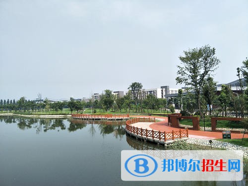 四川建筑職業(yè)技術(shù)學(xué)院五年制大專2021年招生錄取分?jǐn)?shù)線