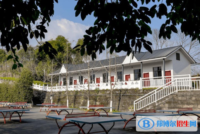 重慶幼兒師范高等?？茖W校五年制大專網(wǎng)站網(wǎng)址