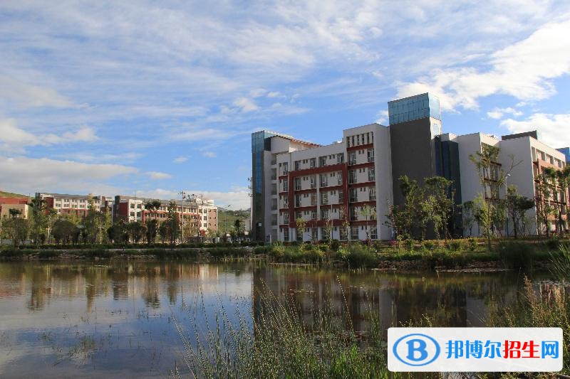 大理護(hù)理職業(yè)學(xué)院五年制大專2021年報名條件、招生要求、招生對象