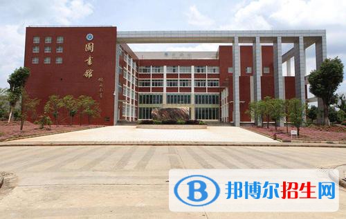 曲靖醫(yī)學(xué)高等專科學(xué)校五年制大專2021年招生簡(jiǎn)章