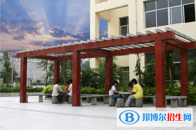  青島化學(xué)工業(yè)職工中專學(xué)校怎么樣、好不好