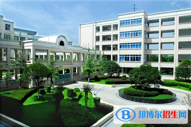 北京商貿(mào)學(xué)校怎么樣、好不好
