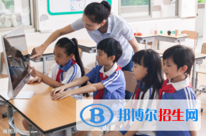 甘肅2021年現(xiàn)在讀什么中專(zhuān)學(xué)校好