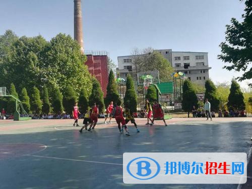 貴陽2021年男生上什么計算機學校比較好