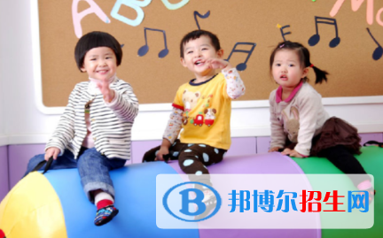 甘肅2021年女孩子中專學什么專業(yè)好找工作