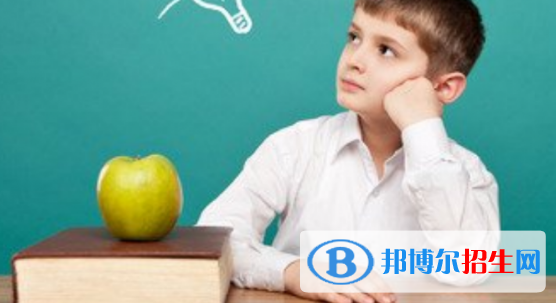 四川2021年中專和?？频膮^(qū)別