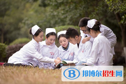四川2021年護(hù)理學(xué)?？梢詫W(xué)什么