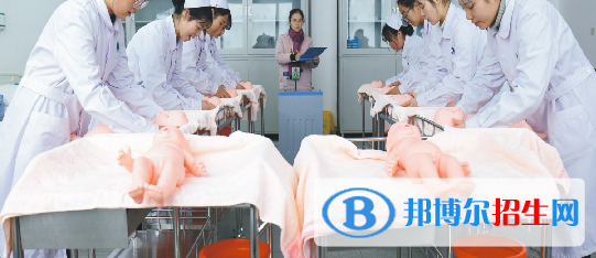 成都2021年護理學(xué)校有什么專業(yè)適合女生