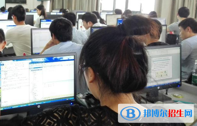 杭州2021年女生讀計算機學(xué)校好嗎