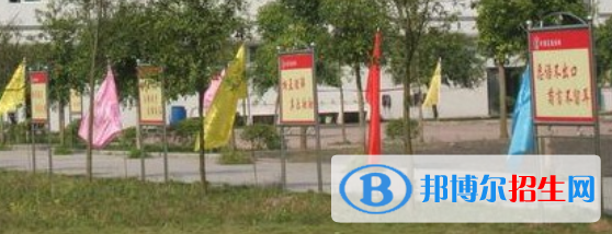 四川2021年有哪些計(jì)算機(jī)學(xué)校招生