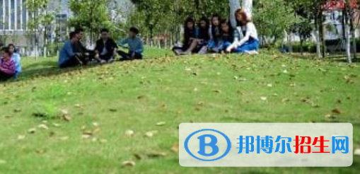 四川2022年初中生女生讀什么計(jì)算機(jī)學(xué)校好