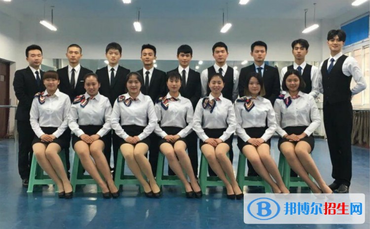 蘭州2022年女生上航空服務學校學什么好