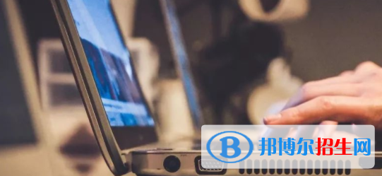 成都2022年女生上計算機學校學什么專業(yè)好