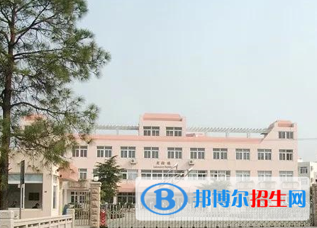 南充中等專業(yè)學(xué)校2022年學(xué)費(fèi)、收費(fèi)多少