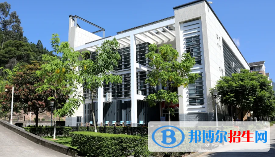 貴陽(yáng)2022年女生讀什么中專學(xué)校